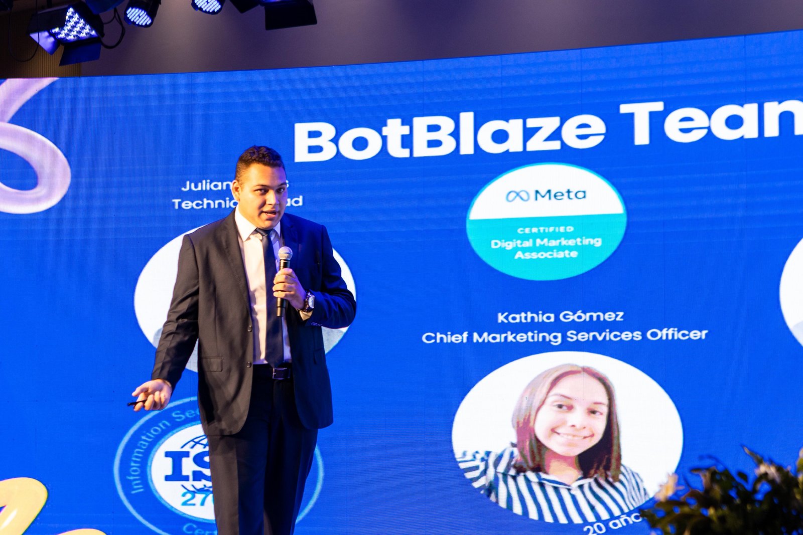 Historia de BotBlaze